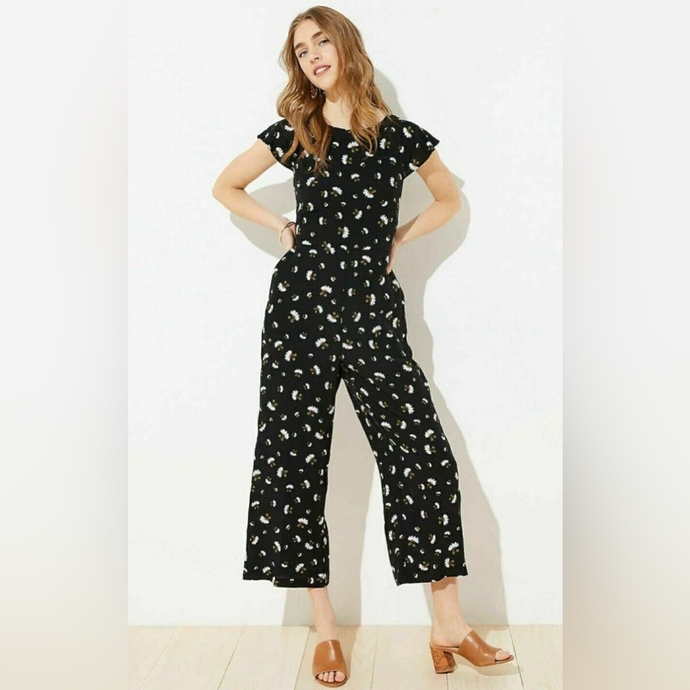 Loft Lily Tie Back Jumpsuit Size 2 Black Floral